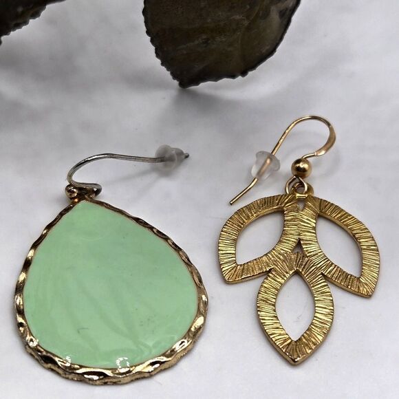 "5/$25" Mismatched Goldtone Faux Green Jade Dangle Earrings - Picture 1 of 6